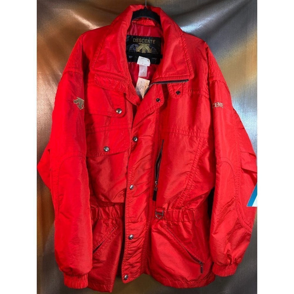 Vintage Descente red ski parka.‎ 50” chest.